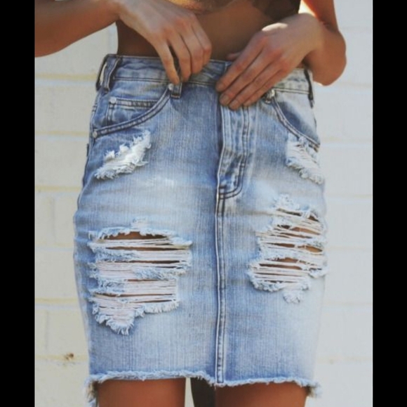One Teaspoon 2020 Distressed Denim Skirt, 24 - Picture 5 of 15